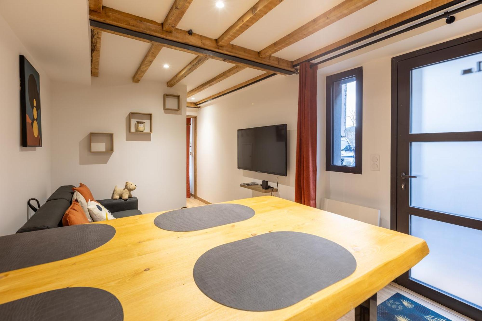 Le Repaire Des Ecureuils - Appt Avec Terrasse Lägenhet Formiguères Exteriör bild